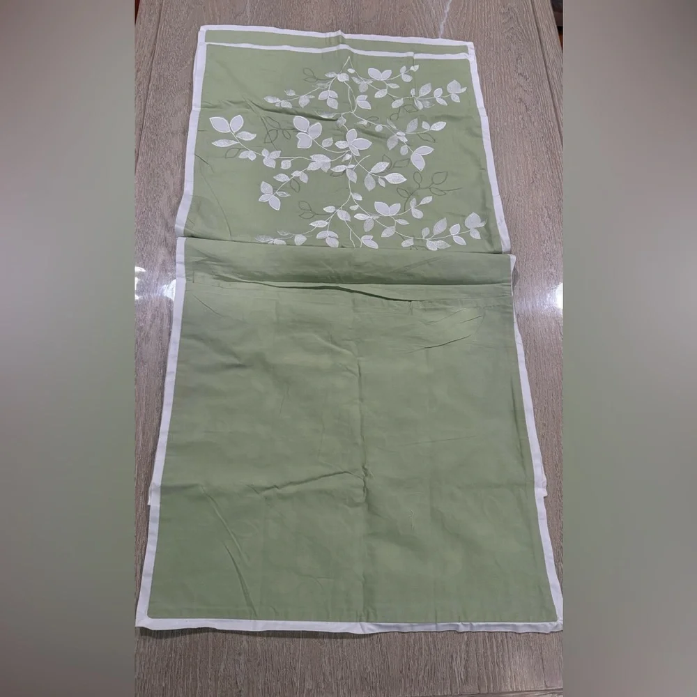 Green Leaf Patterned Pillow Covers